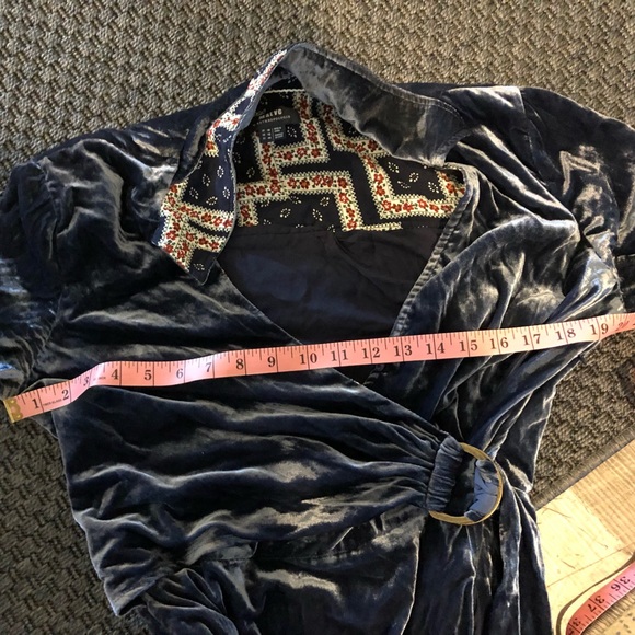 Anthropologie size 12 blue velvet dress with built in belt - Picture 5 of 6